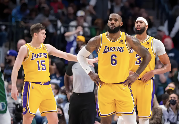 NBA豪门易主！洛杉矶湖人100亿美元估值出售 创下体育史最高成交价