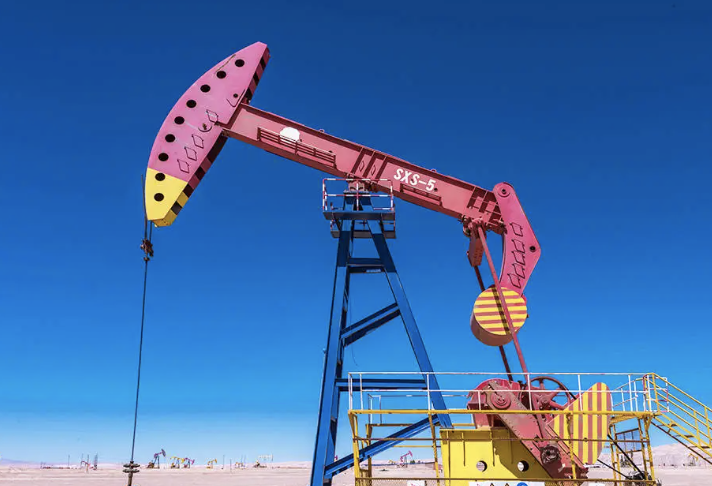 石油“供应过剩”预期持续升温 欧佩克+终于按捺不住 将于一季度暂停增产