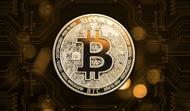 比特币寒冬将至？巨鲸Strategy暂停扫货 囤积22亿美元现金准备过冬