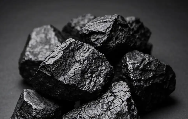 国泰海通：当前煤价快速回落空间不大 预计26年开启需求上行周期