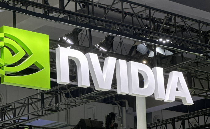 瑞银：英伟达200亿美元联手Groq LPU技术，抢占AI高速推理新赛道
