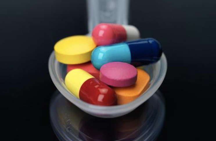 减肥药进入&ldquo;长期维持+低频注射&rdquo;时代 ，安进&ldquo;月服&rdquo;优势引领千亿美元市场