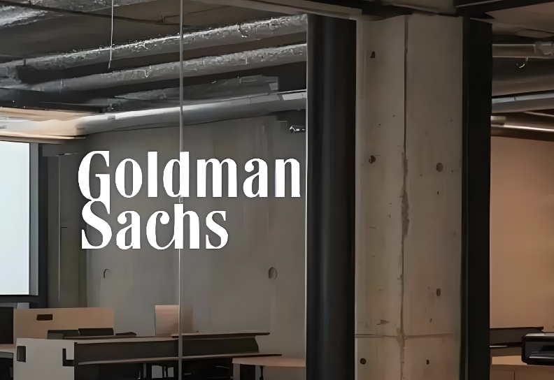 黄金牛市未完？高盛上调年底金价预测至5400美元