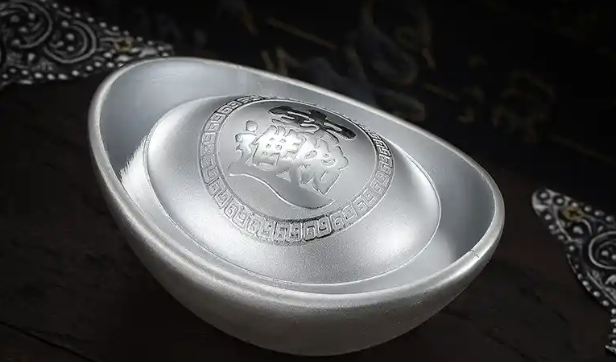 火爆程度碾压英伟达及特斯拉！白银ETF交易规模直追标普500ETF