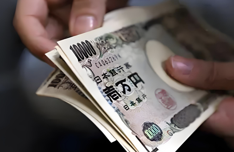 日本进入&ldquo;高市时代&rdquo;：力推强军、修宪与财政扩张之路