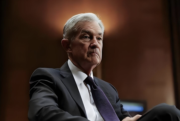 鲍威尔&ldquo;预期管理&rdquo;基调转向谨慎：美联储暂时搁置降息 战争影响待观察