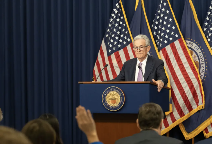 美联储加息预期戏剧性回归：油价飙升推动10月加息概率升至35%