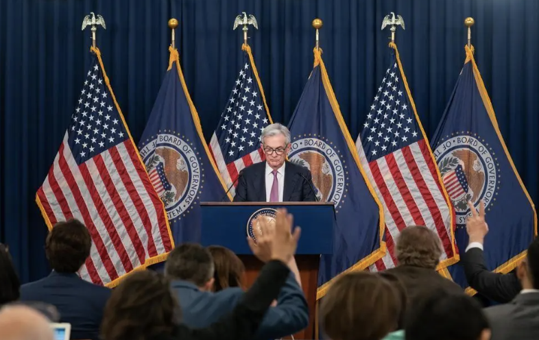 &ldquo;AI末日论&rdquo;作者再发预警：别放弃降息押注！美联储将忽视油价冲击