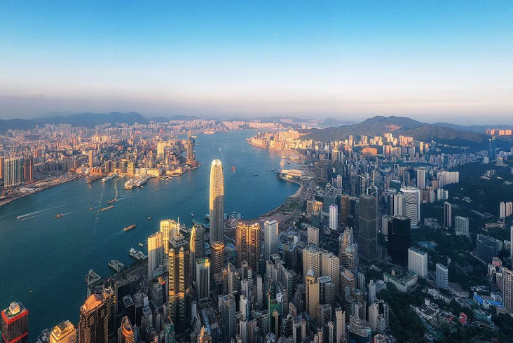 中原地产：今年首4个月香港二手公屋买卖合约登记及总值同比分别大幅上升46.2%及59.8%