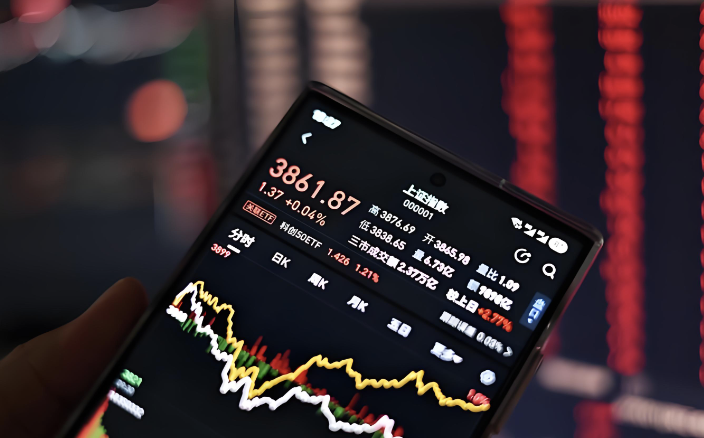 沪指涨1.28%收复4000点！资金热炒AI基建