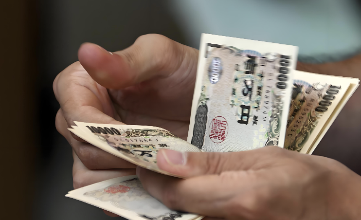 日本央行公布2016年&ldquo;负利率&rdquo;会议纪要：5:4险胜揭示内部极端分歧，十年后历史重演？