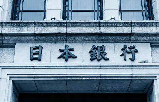 路透调查：日本央行料12月加息至1.50%，维持季度加息节奏